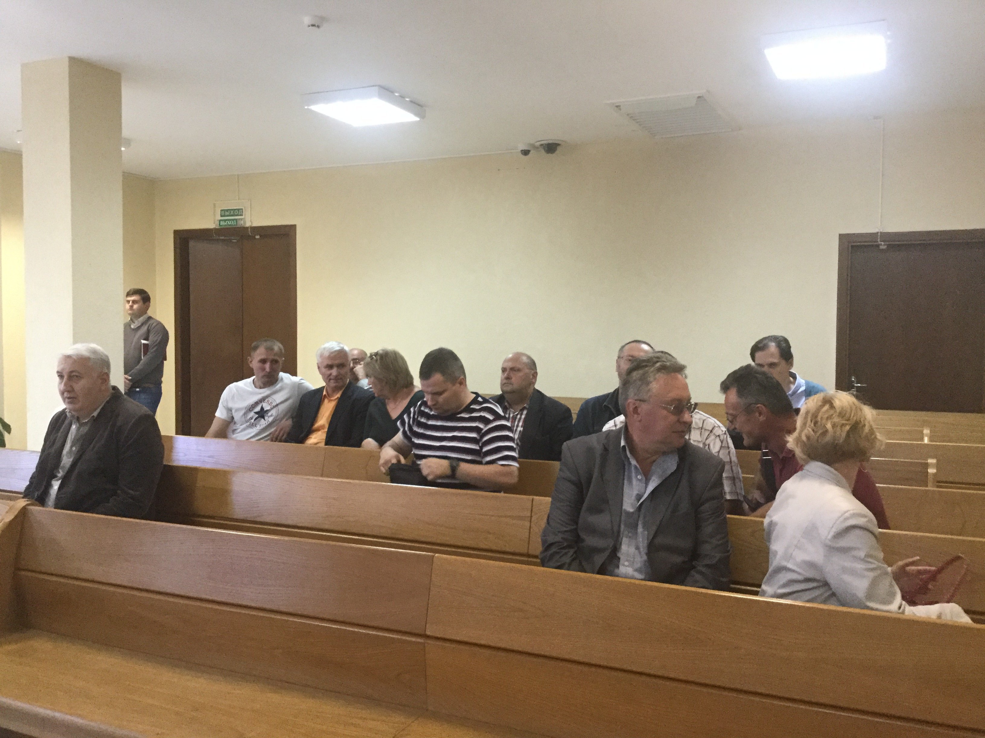 Зал суд перед оглашением приговора Шеревери- коллеги близкие и журналисты