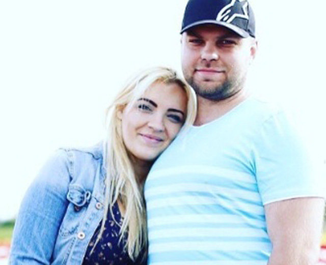 Денис Слобода с женой