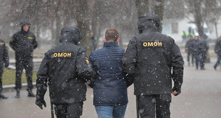 Несанкционированная акция «Марш рассерженных белорусов» сегодня завершилась в Минске многочисленными задержаниями