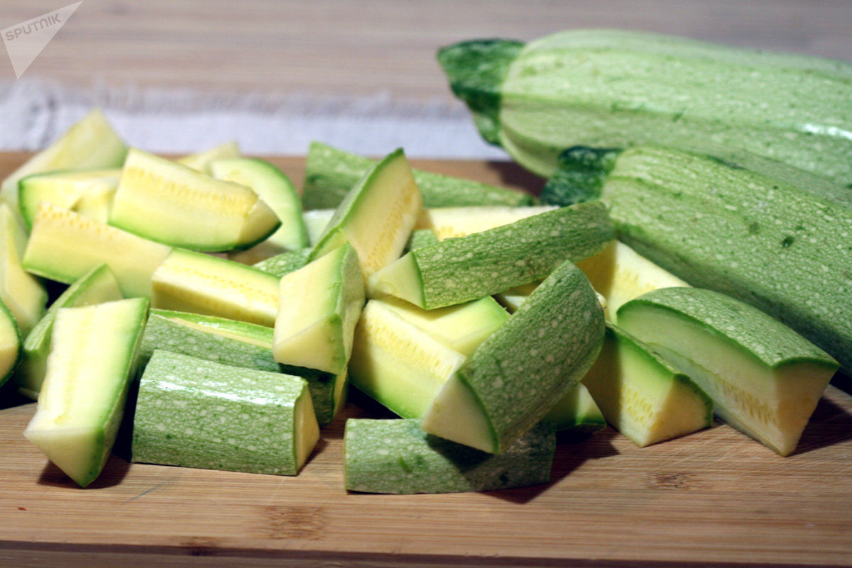 Хрустящие палочки из кабачков с сыром